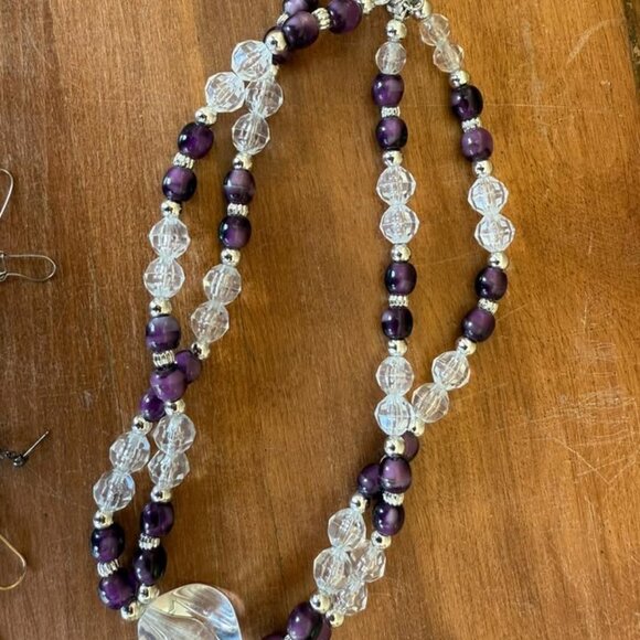 Collection of purple jewelry - Picture 3 of 5